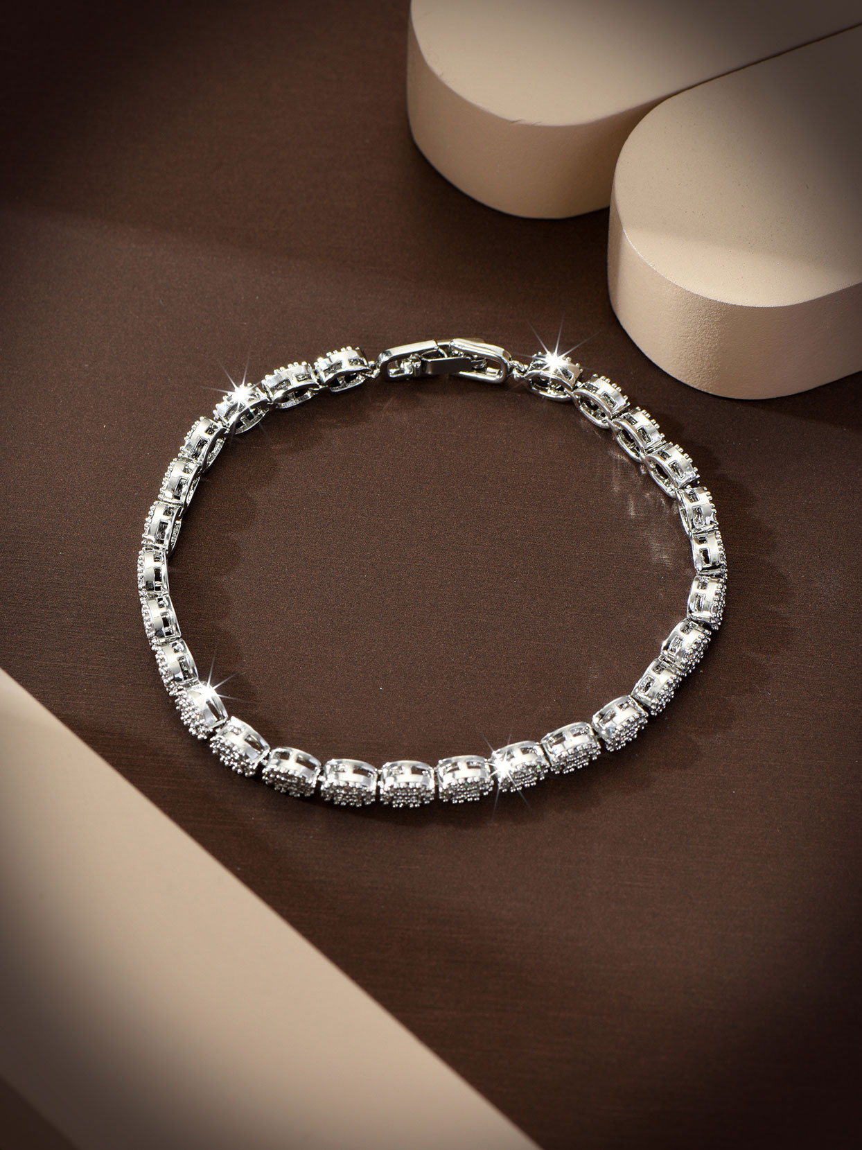 Travel Jewellery & Accessories Organiser - HIBRIDE Gentle versatile luxury jewellery ladies