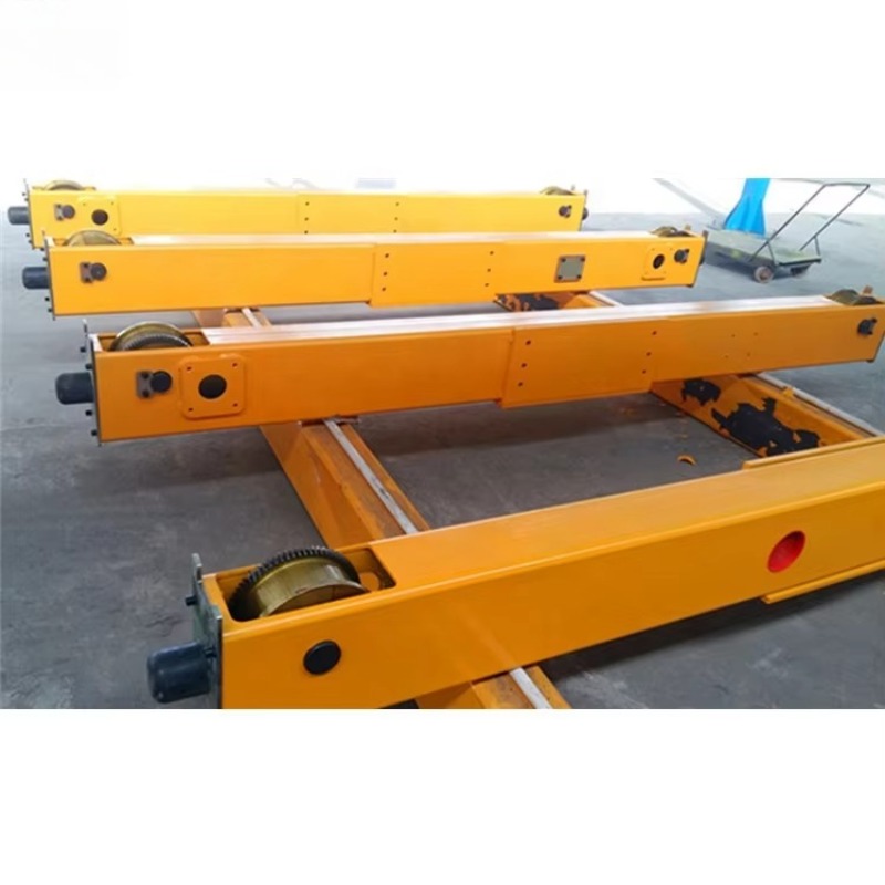 Warehouse Using Overhead Crane - đánh giá và giá Travel Accessories Warehouse