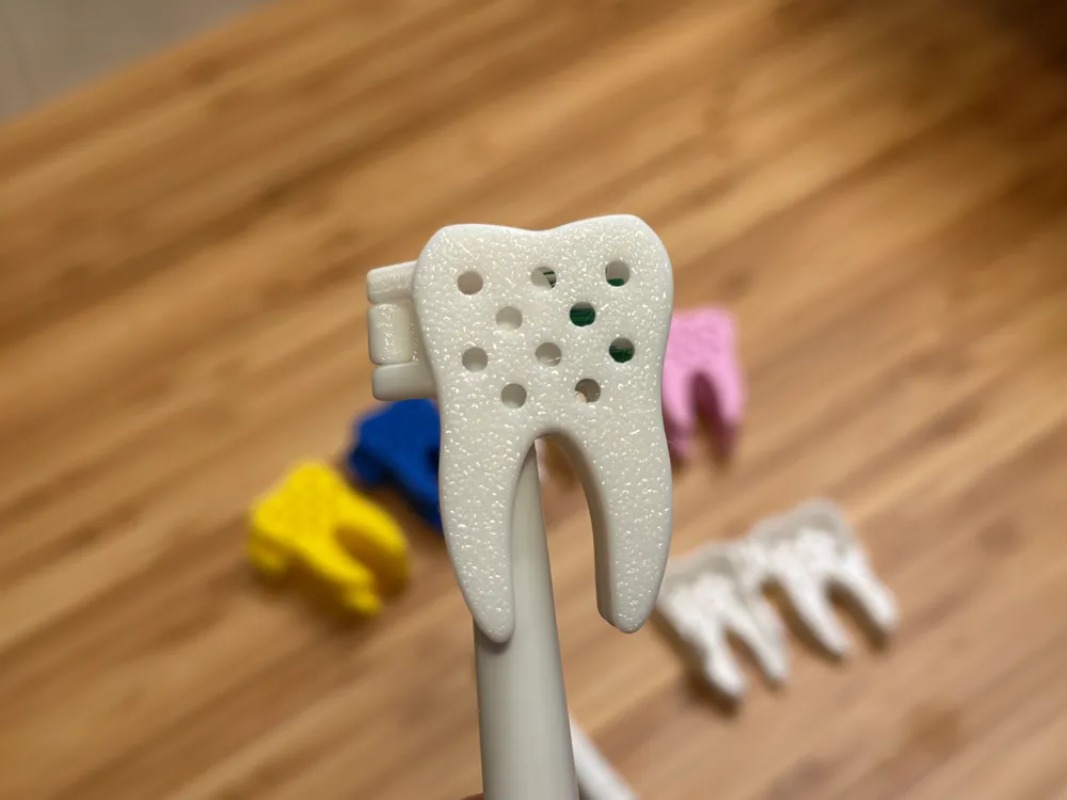 3D Printed Cute Tooth Shaped P - đánh giá và giá Travel Accessories To 3D Print