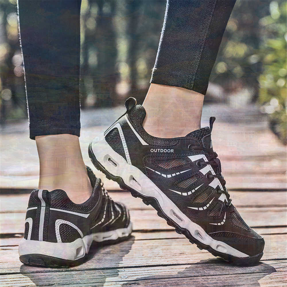 Sumer Round Tip Silver Sneaker - đánh giá và giá Travel Accessories Girly