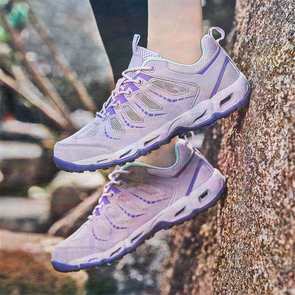 Sumer Round Tip Silver Sneaker - đánh giá và giá Travel Accessories Girly